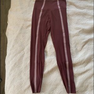 Nike maroon leggings